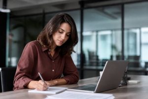 Qu est ce qu'un lead : définition, exemples et différences avec un prospect